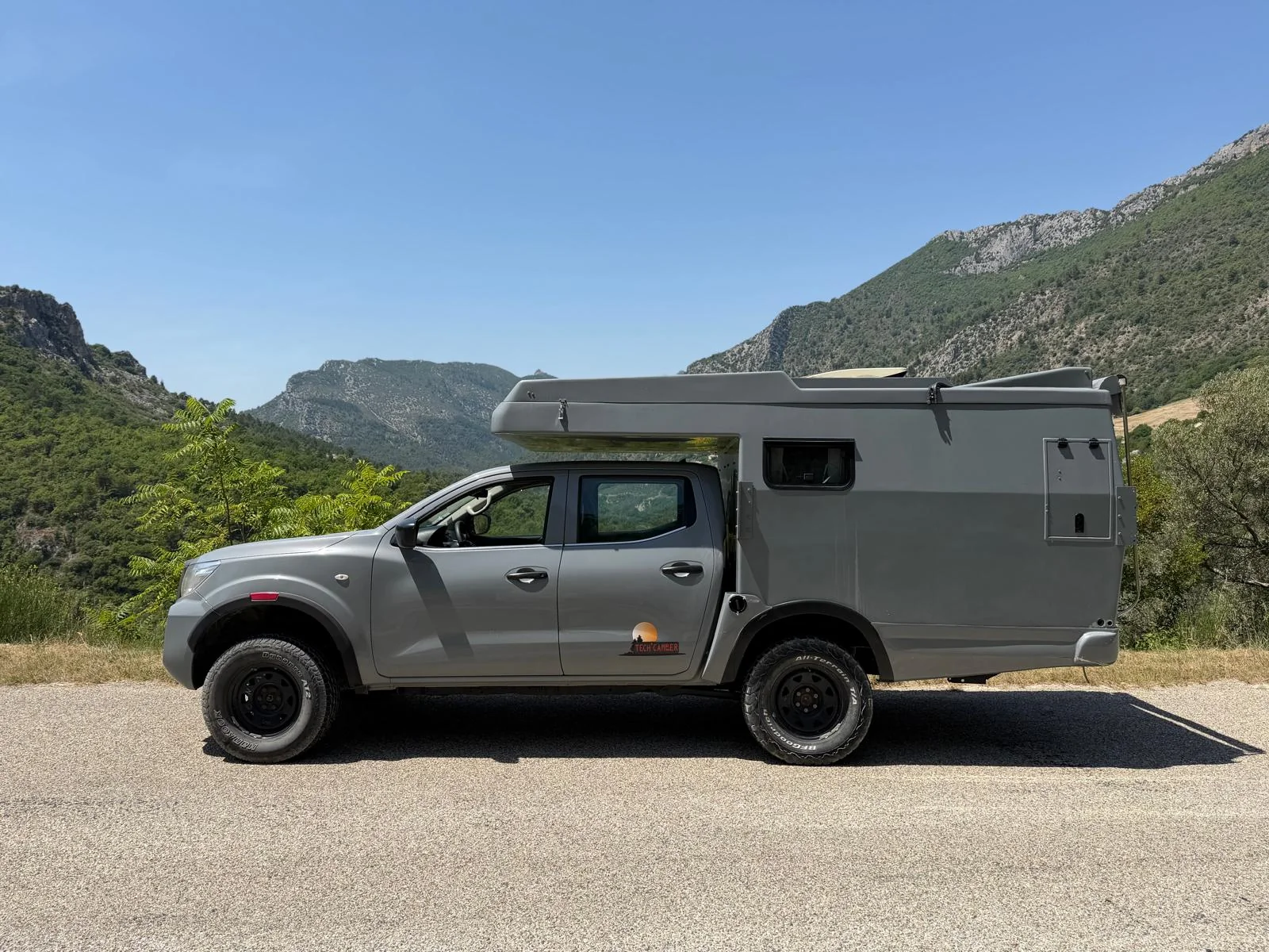 Nissan Navara cellule de voyage